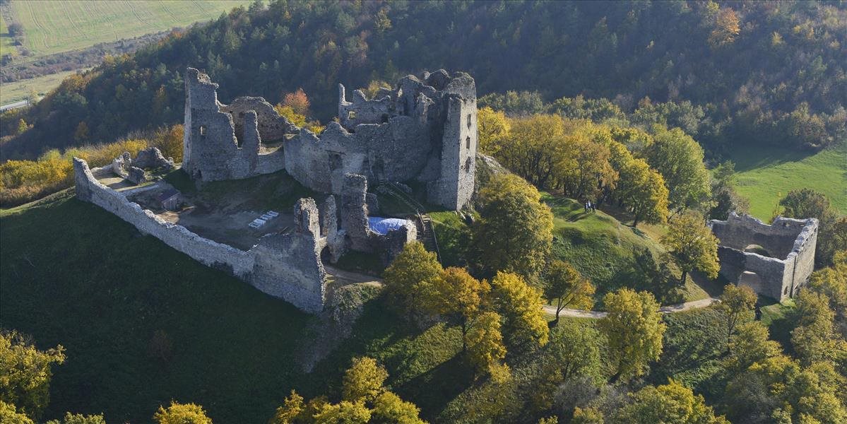 Experti na ministerstve kultúry diskutujú o oživovaní hradov
