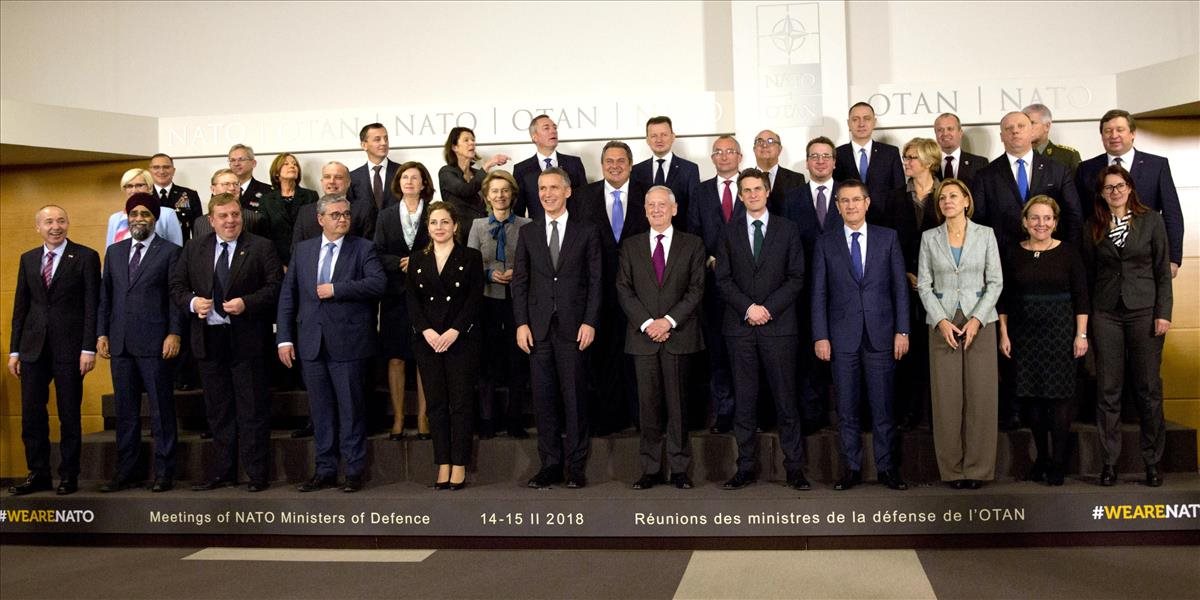 Minister Gajdoš v Bruseli deklaroval ambíciu SR zvyšovať výdavky na obranu