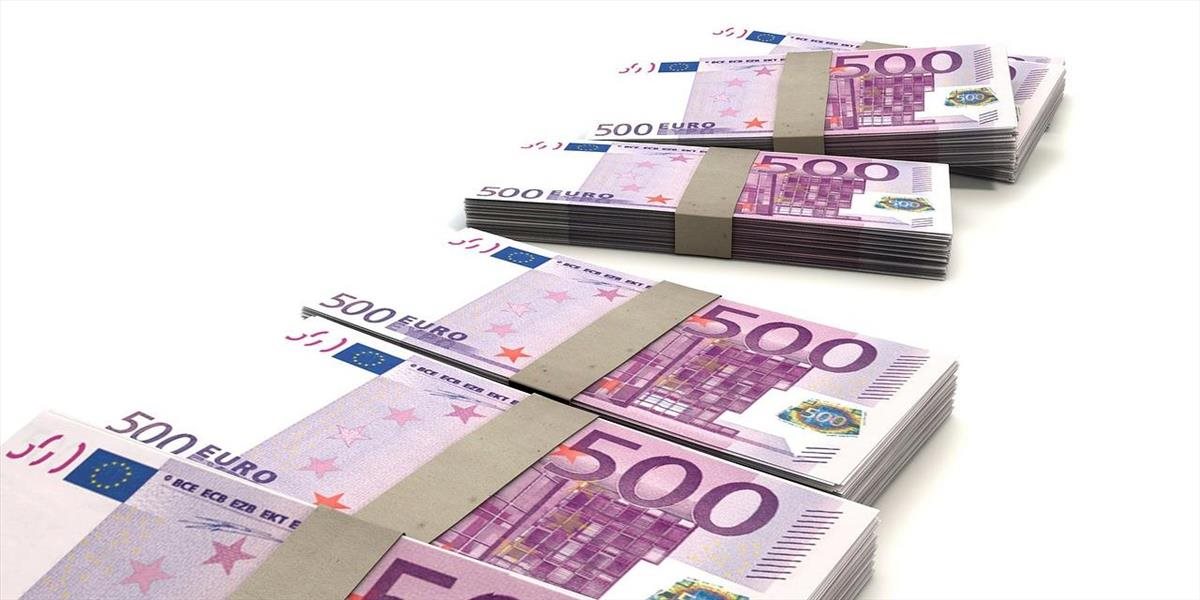 Daňové a odvodové príjmy Slovenska budú o stovky miliónov eur vyššie