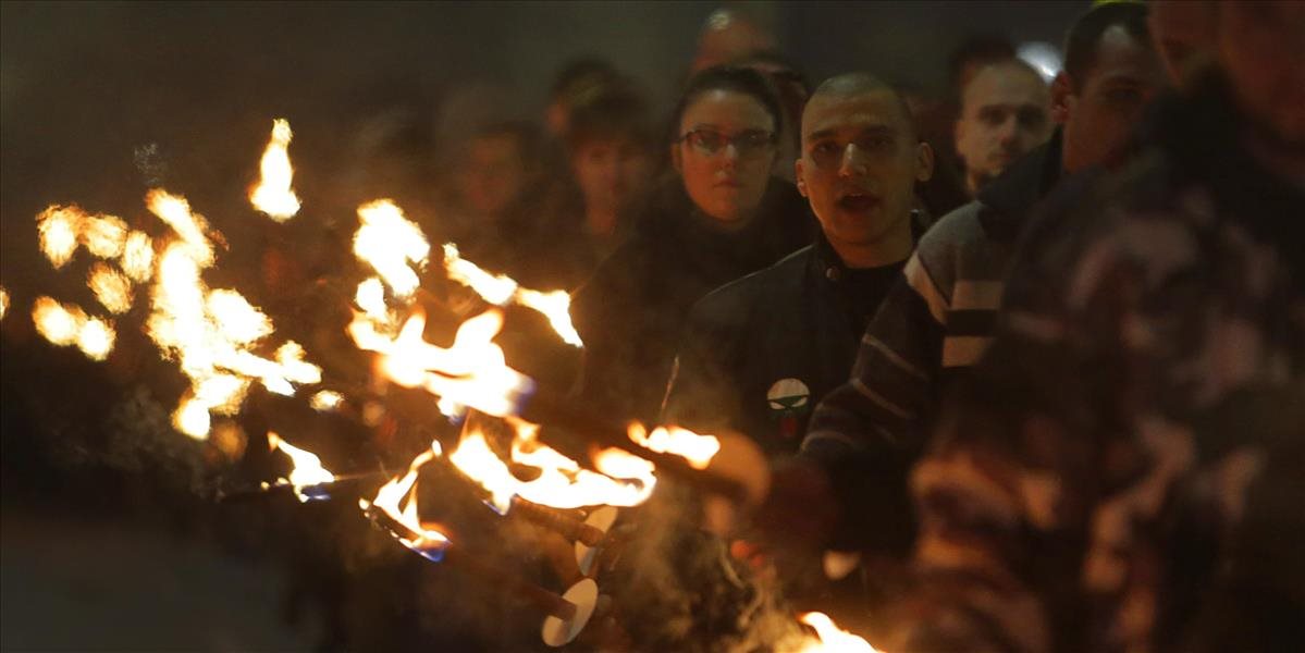 Krajne pravicoví extrémisti usporiadali v Sofii fakľový pochod