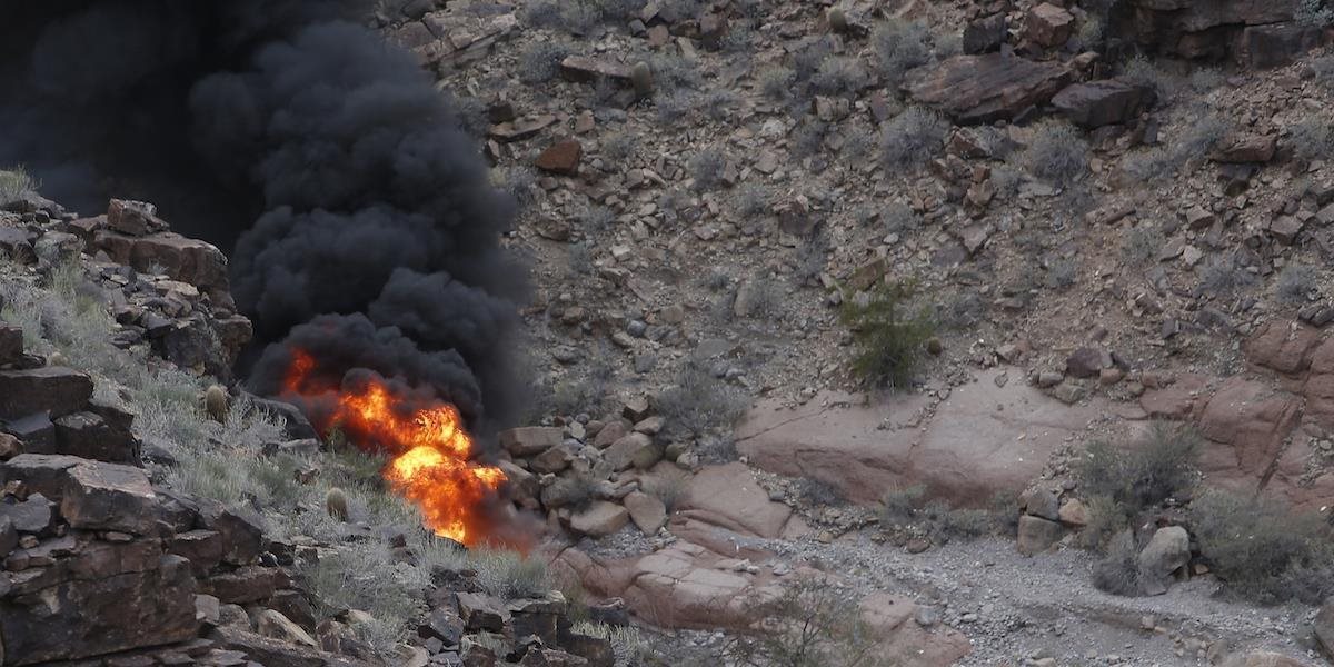 Zomrel jeden z turistov, ktorých hospitalizovali po nehode vrtuľníka v Grand Canyone