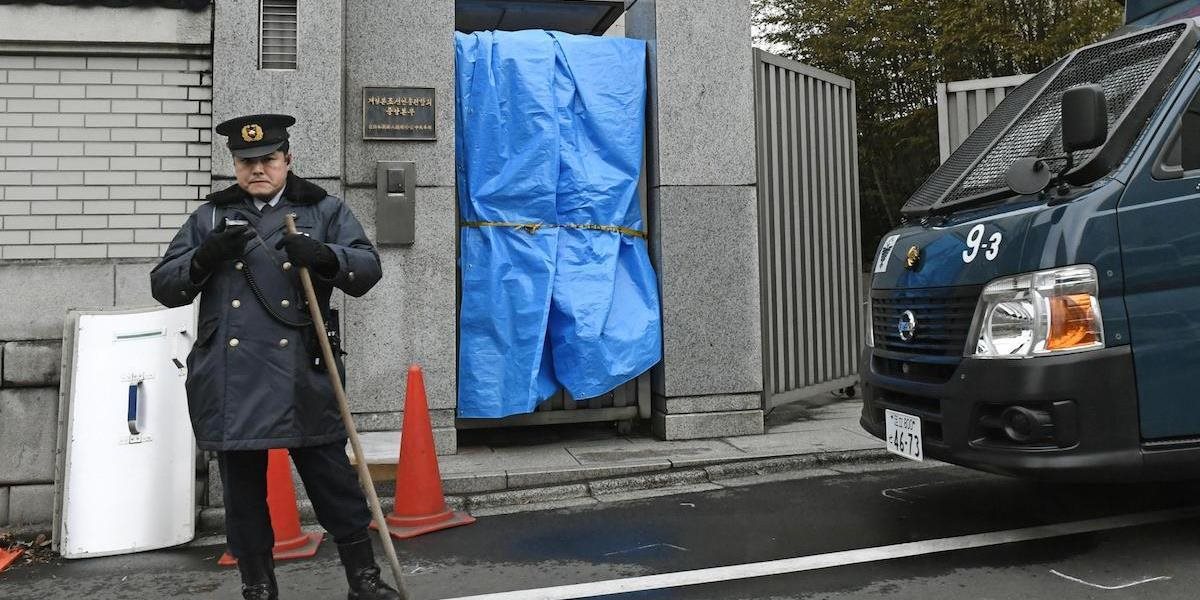 V Japonsku zatkli dvoch mužov, ktorí strieľali na organizáciu zastupujúcu etnických Kórejčanov