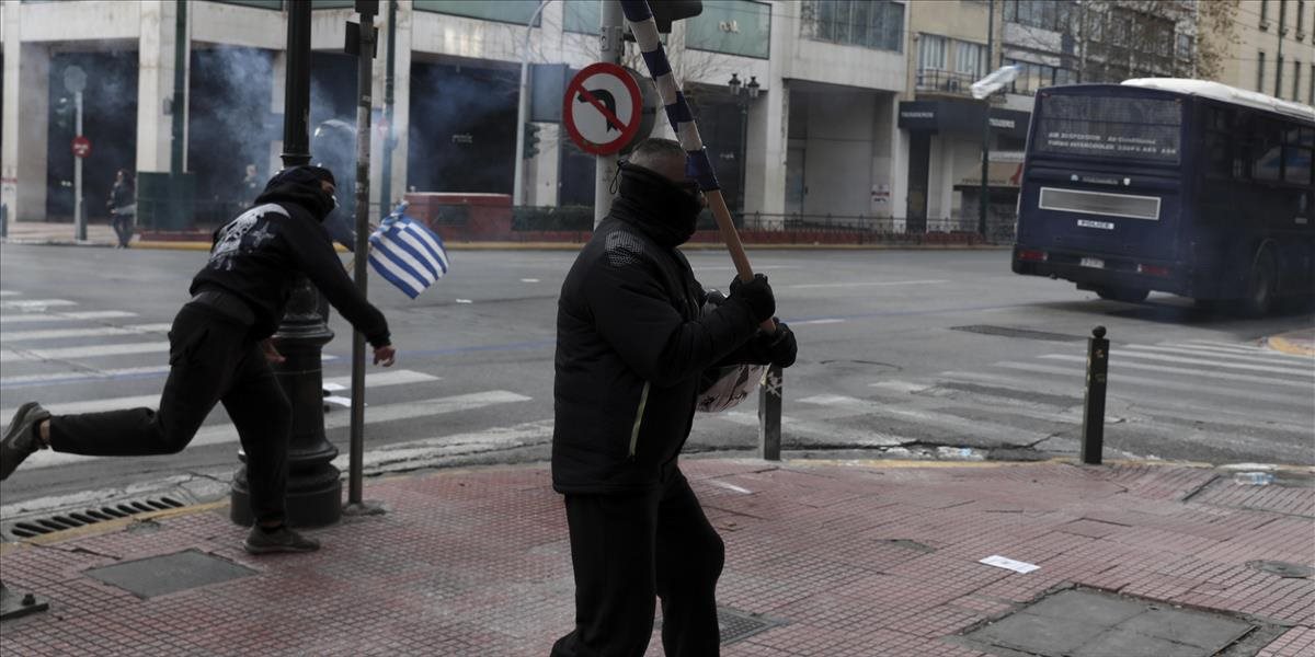 Na policajnú stanicu v Aténach hodili granát, jeden človek utrpel zranenia