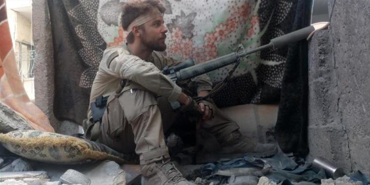 Američan išiel bojovať do Sýrie proti teroristom, skúsenosti z videohier mu zachránili život