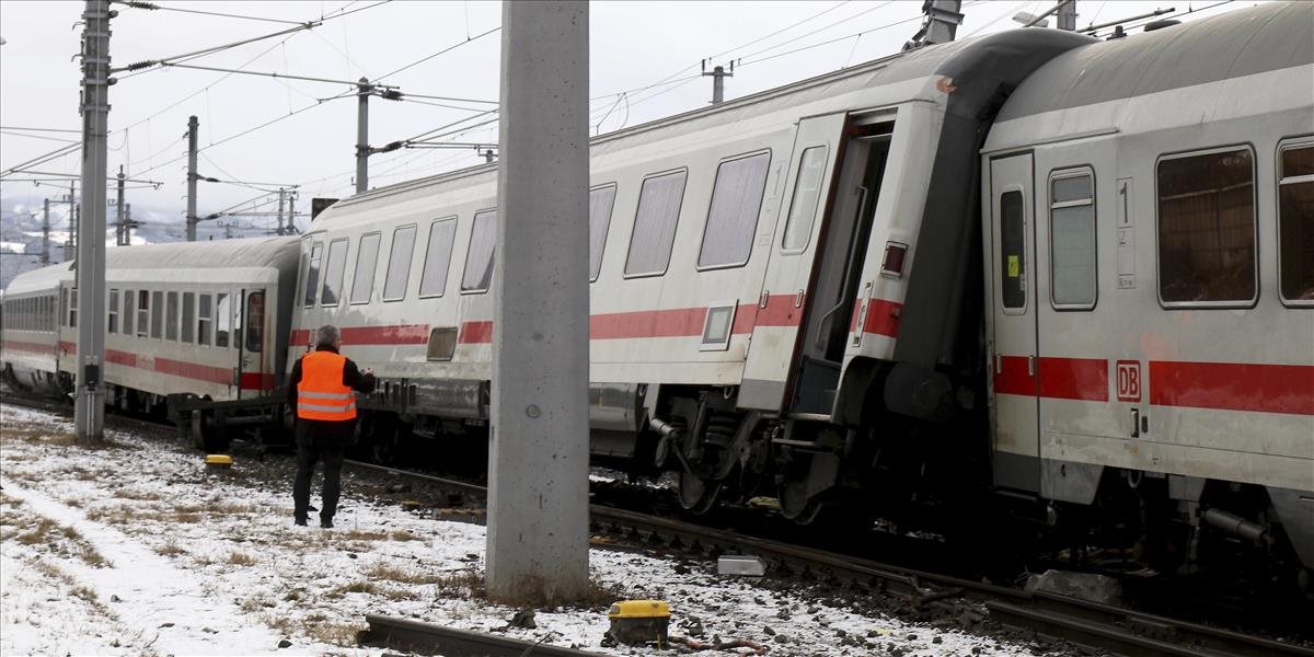 Terorizmus v ČR: Muž nechal zraziť 2 vlaky so stromom, aby sa Česi báli moslimov