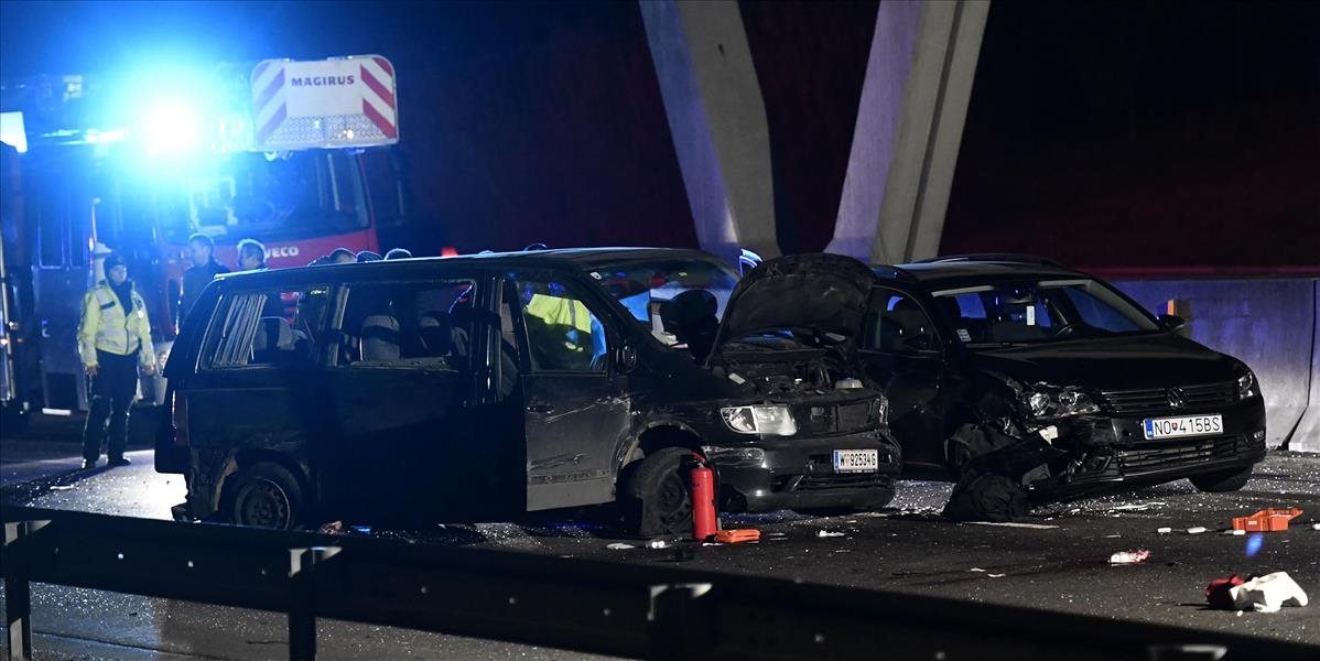 AKTUALIZOVANÉ FOTO Dopravná nehoda na D1 pri Visolajoch si vyžiadala dve obete: Zavinil ju vodič dodávky