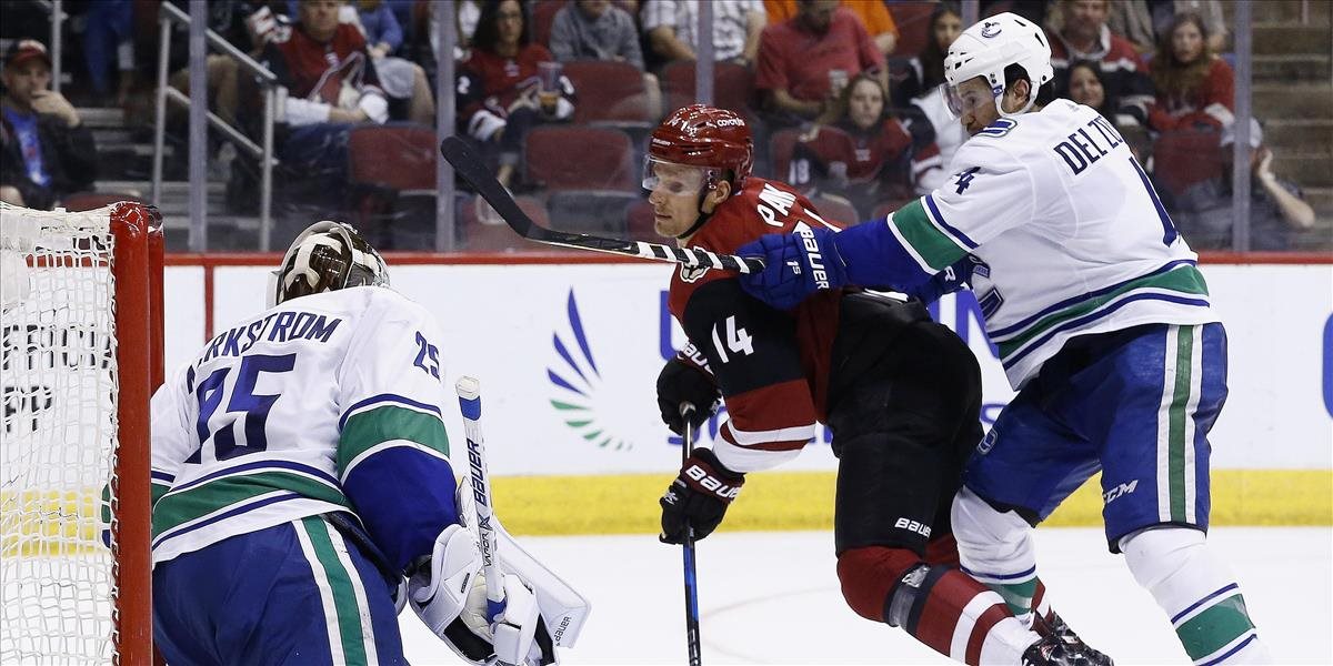 NHL: Chárov gól nepomohol Bostonu, Arizona s Pánikom triumfovala nad Vancouverom