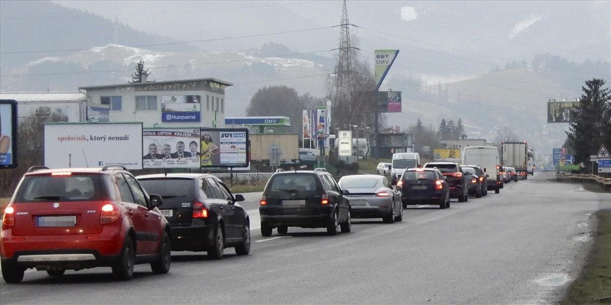 V Bratislave hlásia viacero nehôd, tvoria sa kolóny