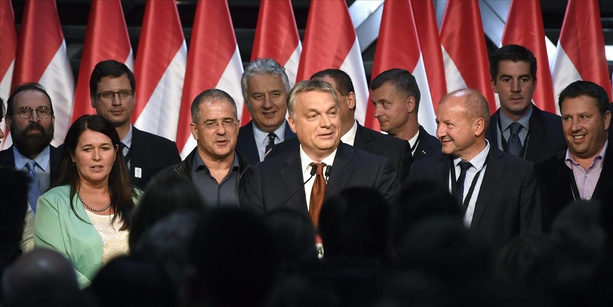 Orbánov Fidesz podporili pochodom tisíce Maďarov, prišli aj Poliaci