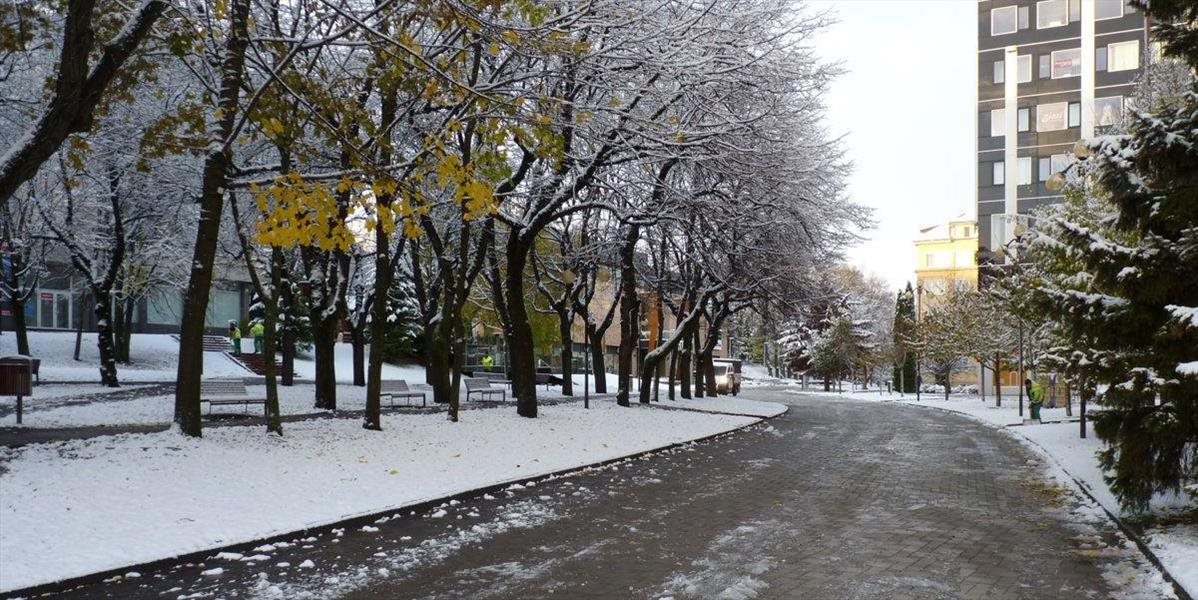 Vodiči jazdite opatrne na východe Slovenska, môžu sa tvoriť snehové jazyky a záveje