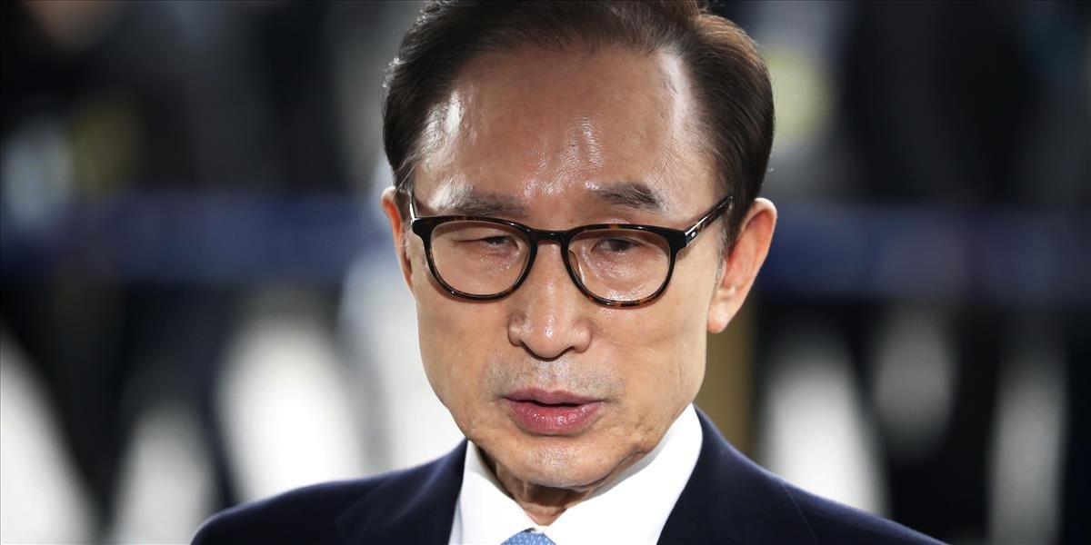 Prokuratúra požiadala o zatykač na exprezidenta Južnej Kórei Mjong-baka