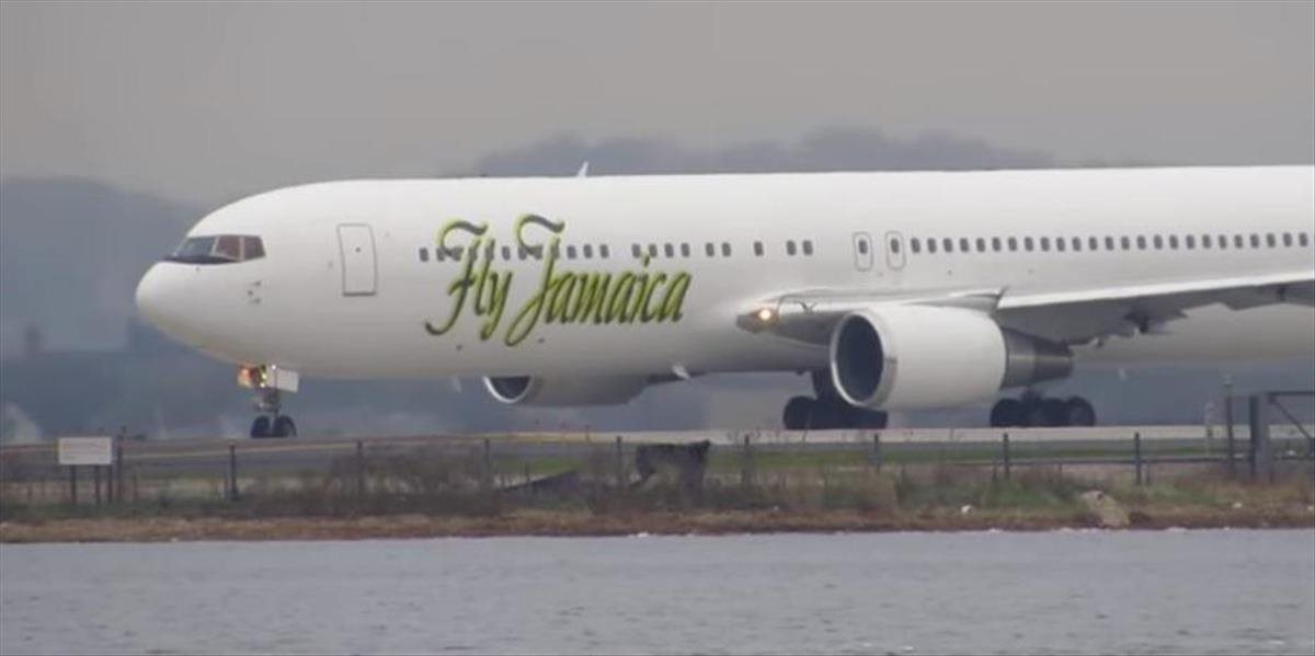 Člena jamajskej letovej posádky obvinili z pašovania kokaínu