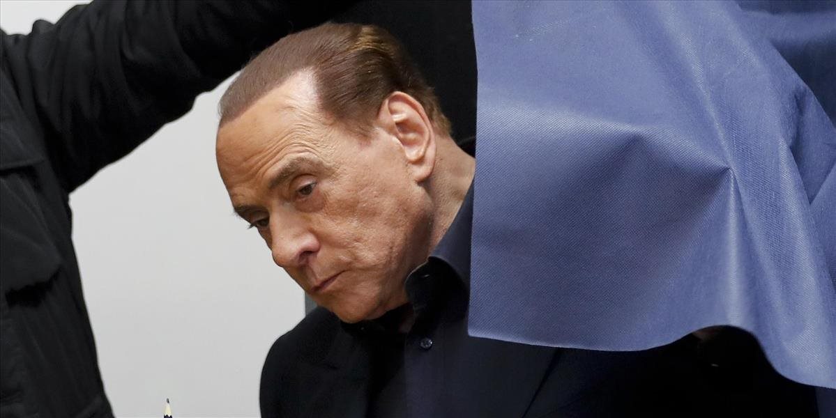 Berlusconi chce vládu s hnutím piatich hviezd. Proti EÚ