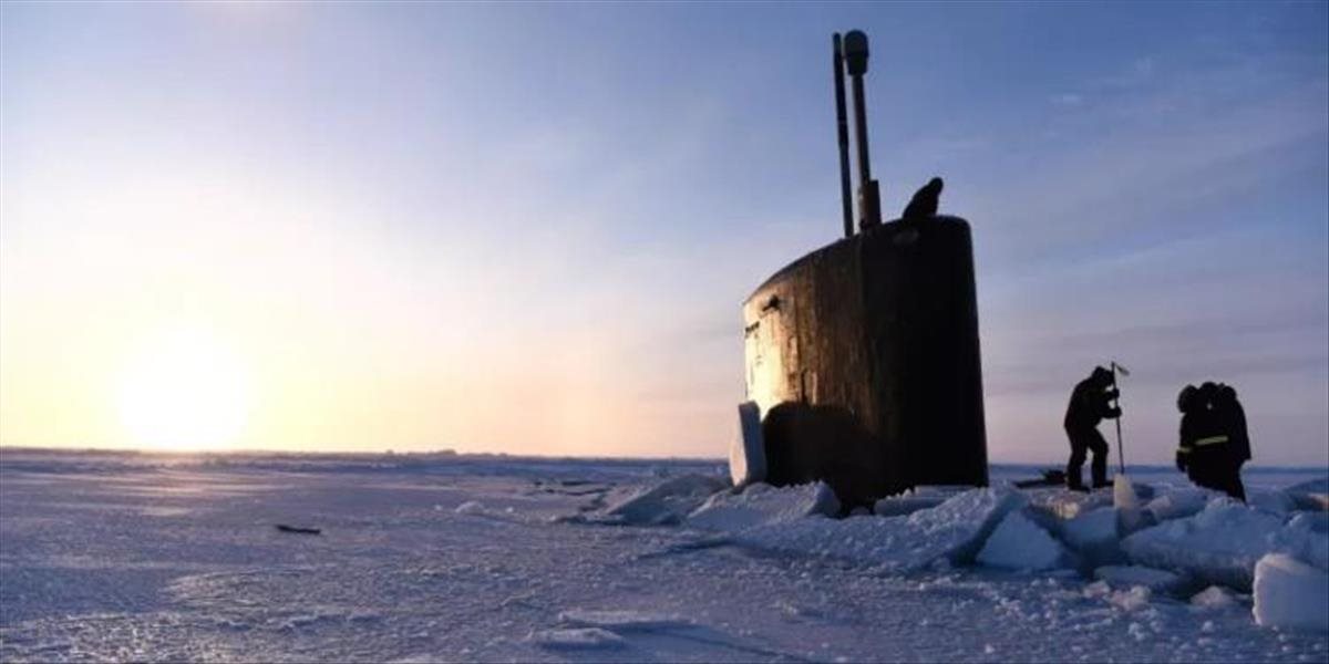 Americká ponorka uviazla v ľade Arktídy počas vojenského výcviku útoku na Rusko