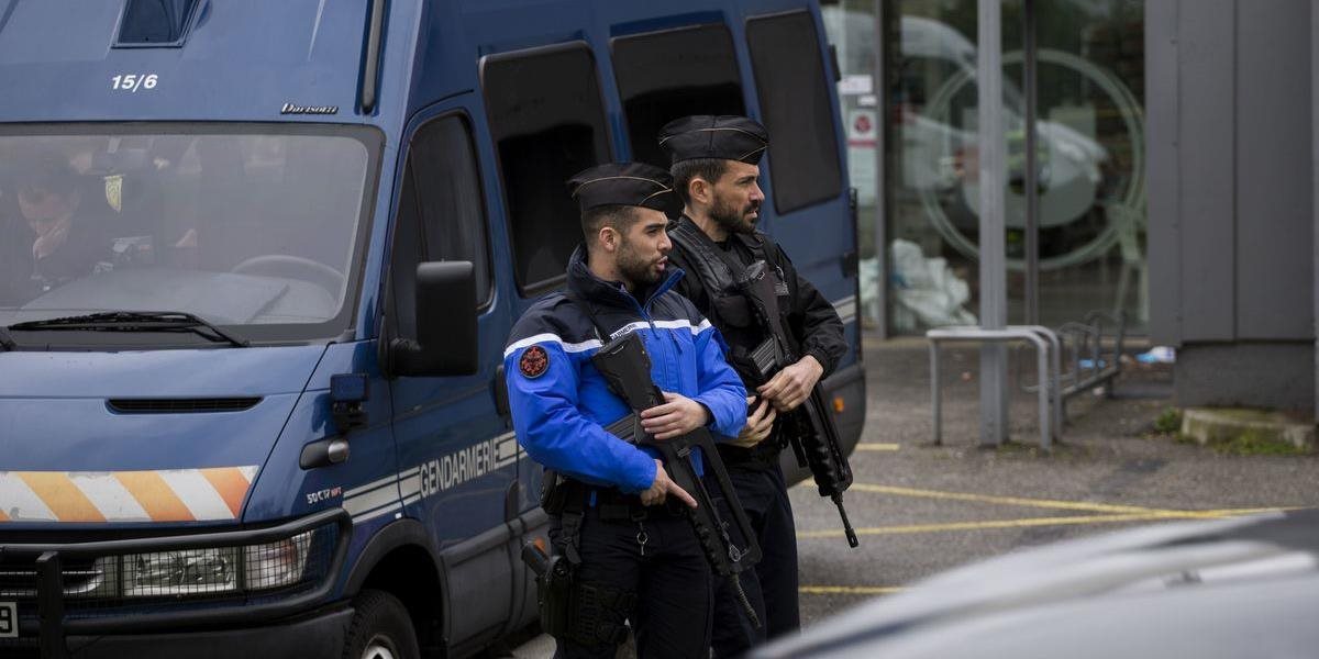 Francúzske úrady neupozornili Maroko na radikalizáciu páchateľa útokov v Aude