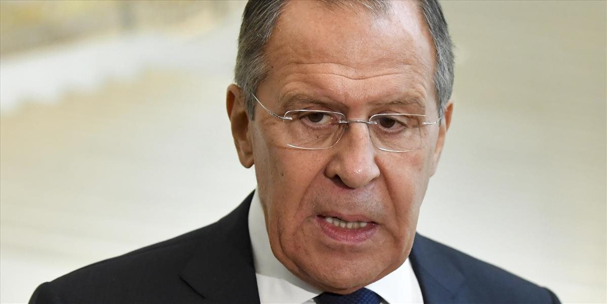 Rusko vyhostí 60 amerických diplomatov, hrozí Lavrov