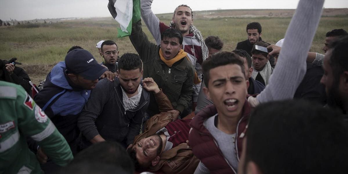 Palestínčania začali protesty na hranici Gazy s Izraelom; 3 mŕtvi, 365 ranených