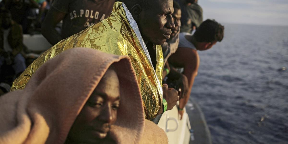 V Egejskom mori zachránili desiatky migrantov