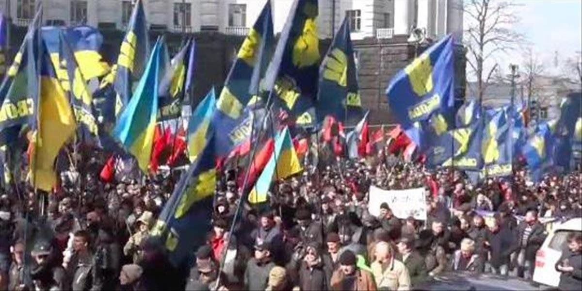 VIDEO Ukrajinskí nacionalisti demonštrovali za budúcnosť bez oligarchov