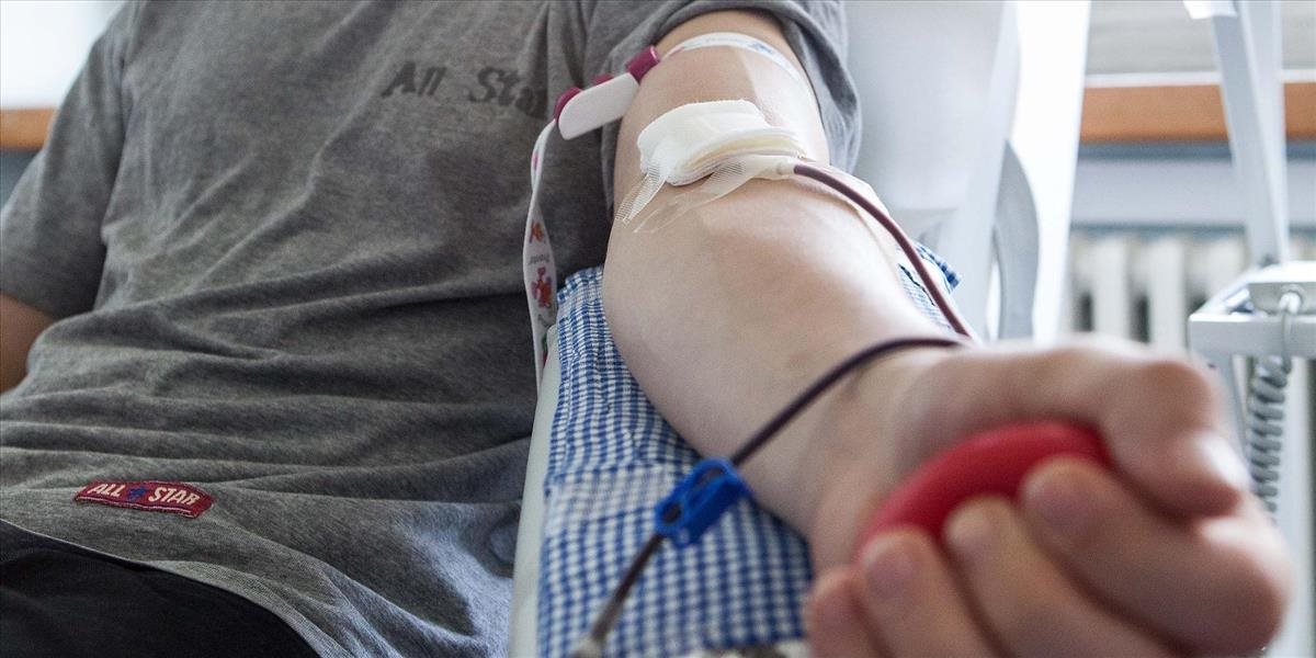 Michalovskí hokejisti podporia darcovstvo krvi priamo na oddelení
