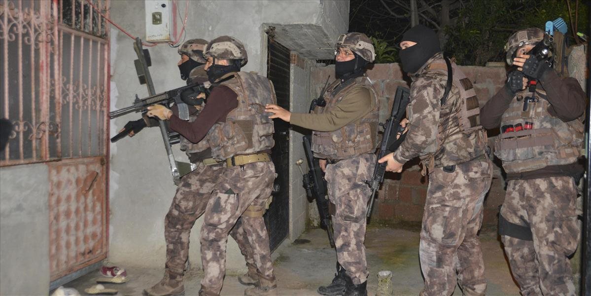 Turecká tajná služba zadržala ďalších 80 ľudí v súvislosti s neúspešným prevratom