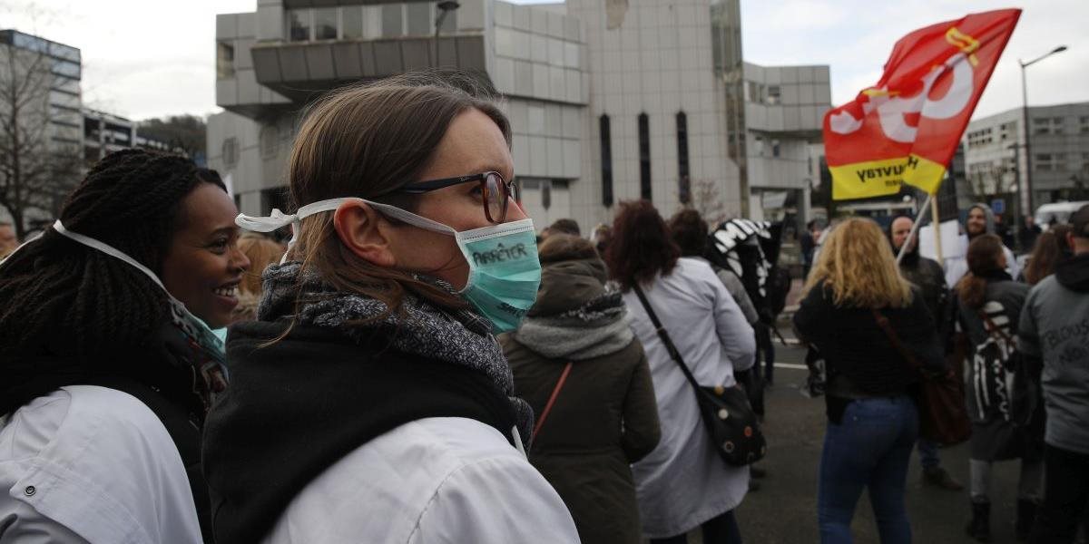 Francúzsko zažíva ďalší protest! Ľudia demonštrujú proti škrtom v zdravotníctve