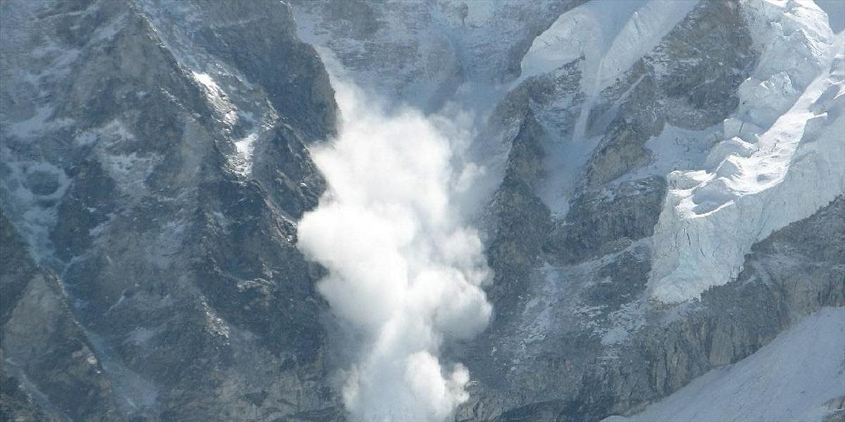 S oteplením lavínové nebezpečenstvo stúpa