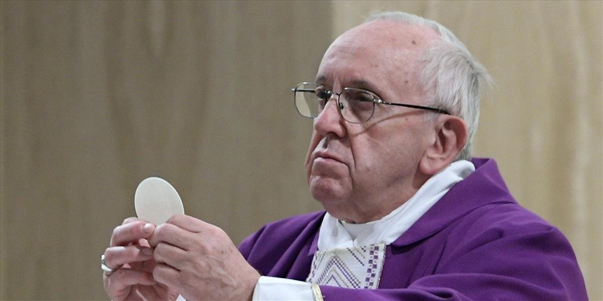 Pápež František: Ochrana nenarodených nie je dôležitejšia ako ochrana tých, ktorí už žijú