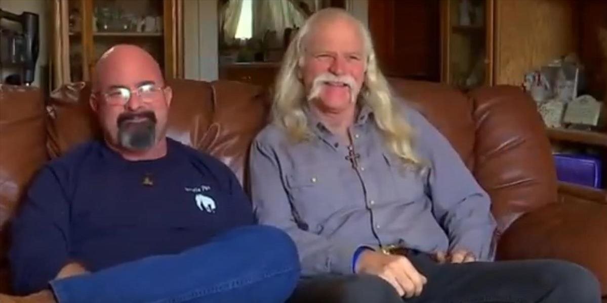 Dojemné VIDEO: Nevlastní bratia sa stretli po vyše 50 rokoch!