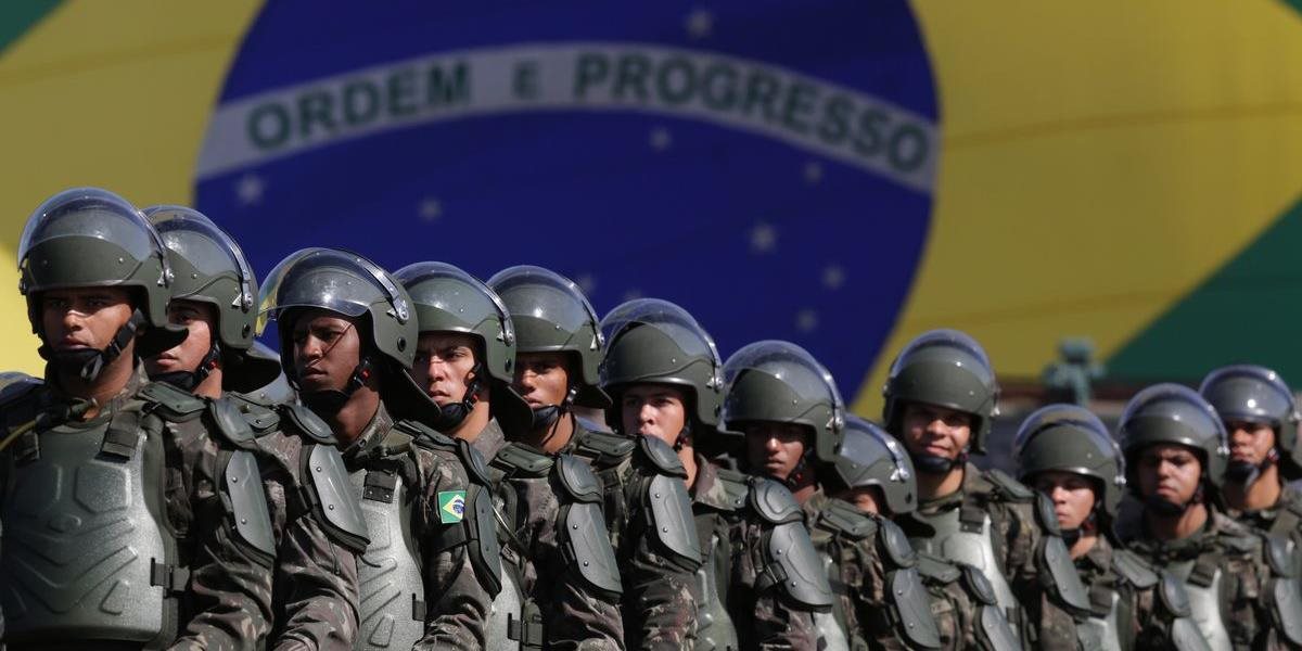 Brazílska armáda začala s tréningom policajtov v Riu de Janeiro