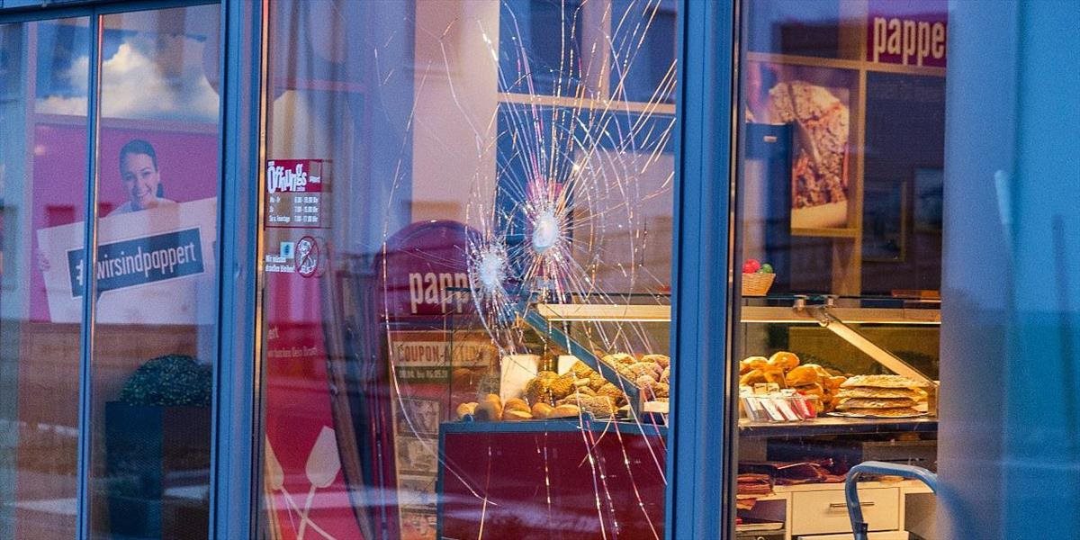Polícia smrteľne postrelila muža, ktorý útočil na zamestnancov pekárne