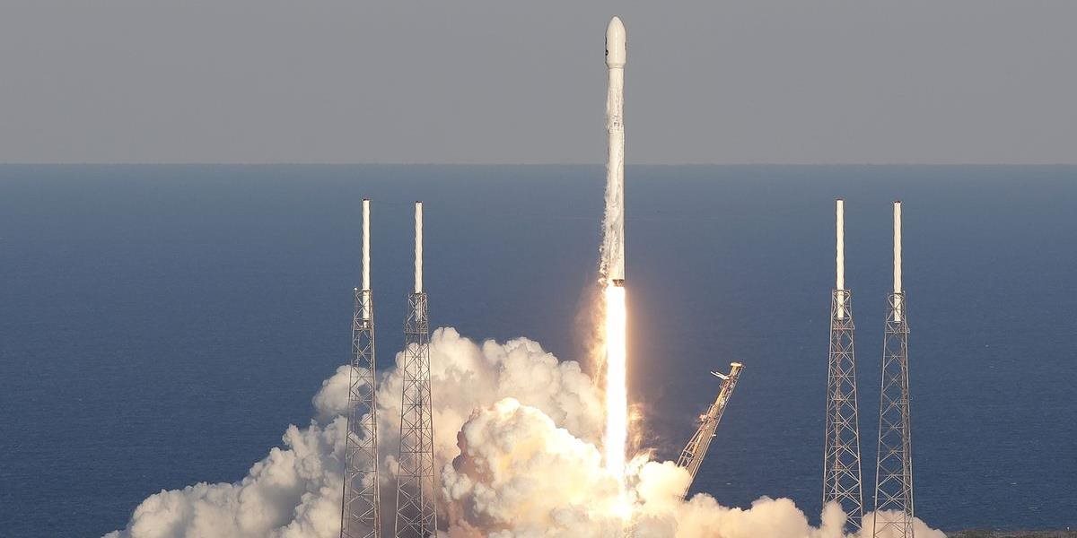 Z Floridy odštartovala raketa s teleskopom TESS: Bude hľadať exoplanéty