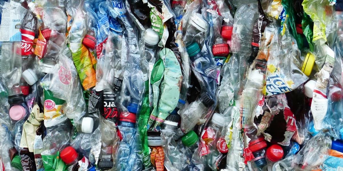 Britské festivaly vyhlásili boj plastom