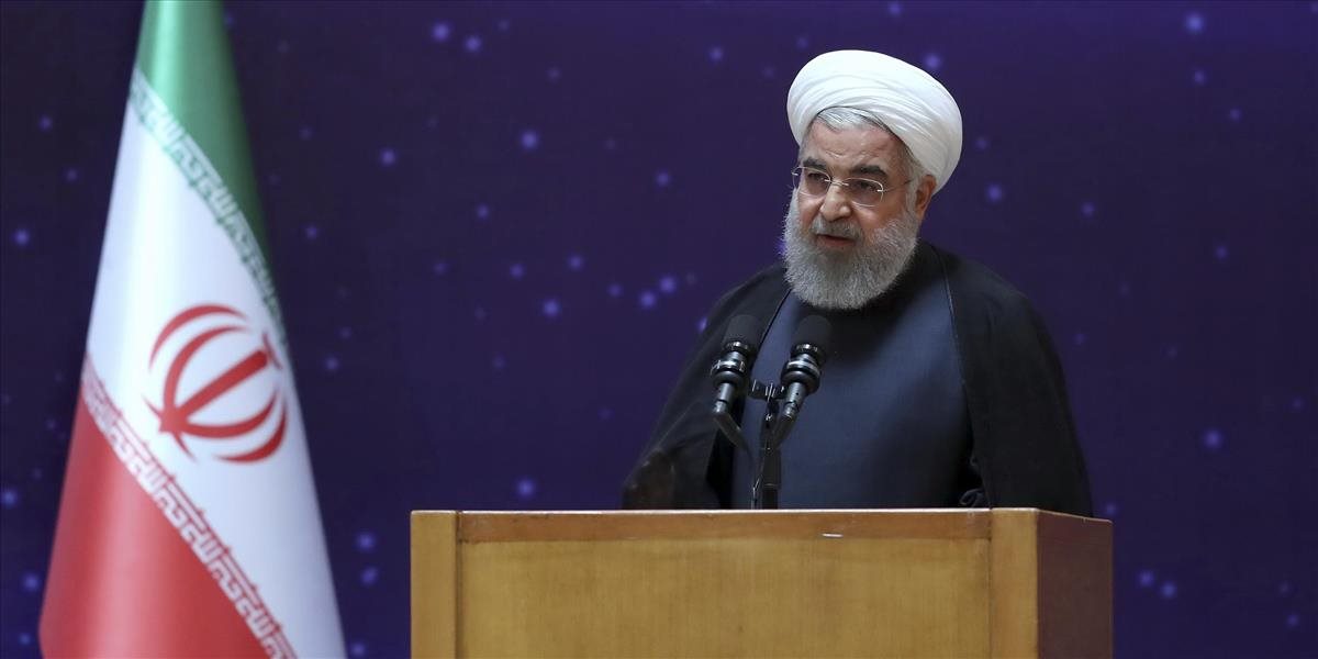 Iránsky prezident pohrozil vážnymi dôsledkami, ak Trump odstúpi od jadrovej dohody