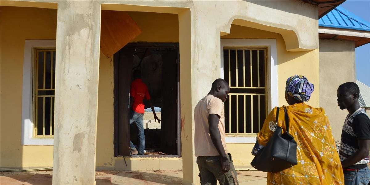 Pri útoku na kostol v Nigérii zahynulo 15 ľudí vrátane dvoch kňazov