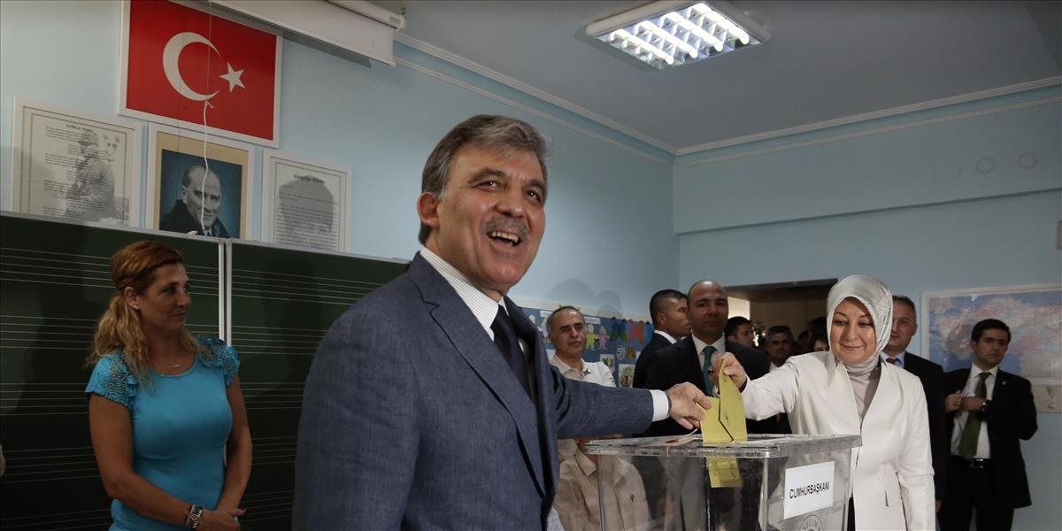 Bývalý turecký prezident Abdullah Gül nebude kandidovať v predčasných voľbách