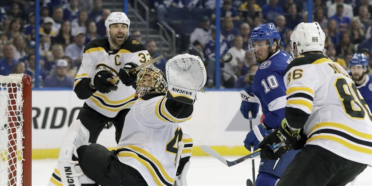 NHL: Chárov Boston vyhral v Tampe, Sharks vyrovnali stav série s Vegas