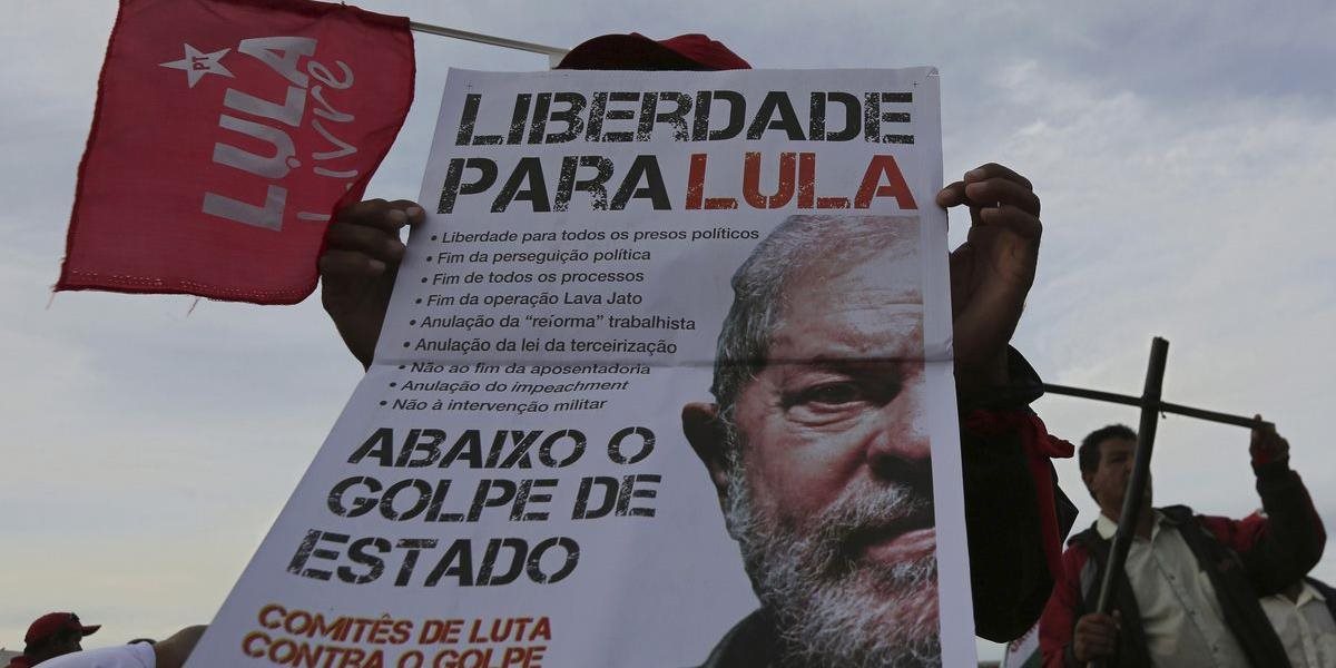 Šesťtisíc ľudí v Brazílii protestovalo proti väzneniu bývalého prezidenta