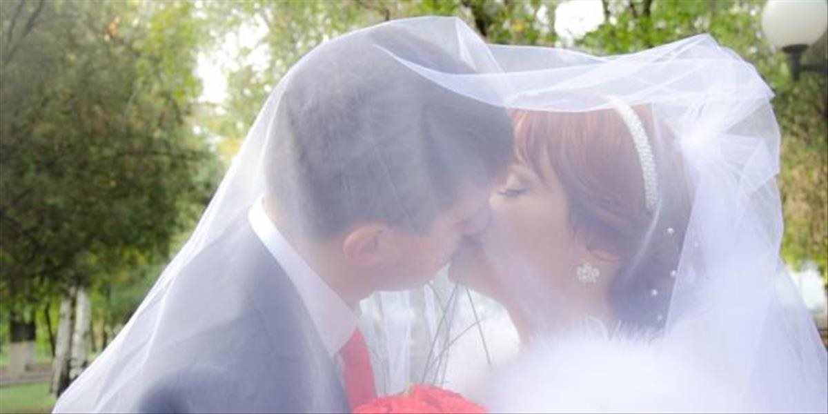 V Holandsku ubúda svadieb, pribúdajú registrované partnerstvá