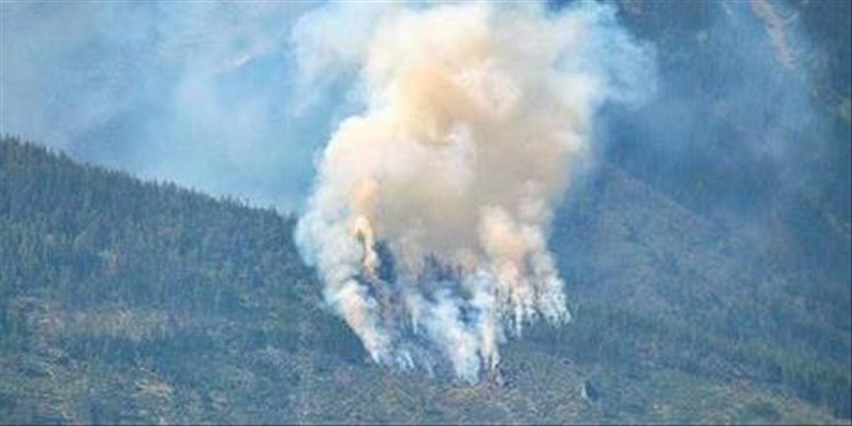 AKTUALIZOVANÉ Kvôli požiaru v Tatrách evakuovali z turistických chodníkov až 1200 ľudí
