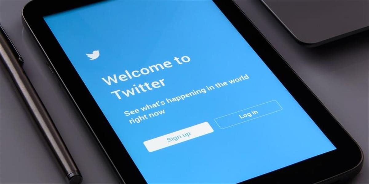 Twitteru unikli heslá používateľov, vyzval na ich zmenu