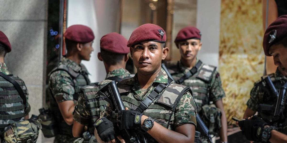 Polícia rozbila sieť pašerákov, ktorí chceli previesť 131 Srílančanov