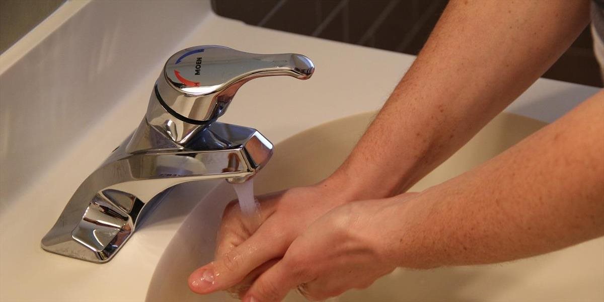 Hygiena rúk je dôležitá pre lekárov, pacientov i ľudí v bežnom živote