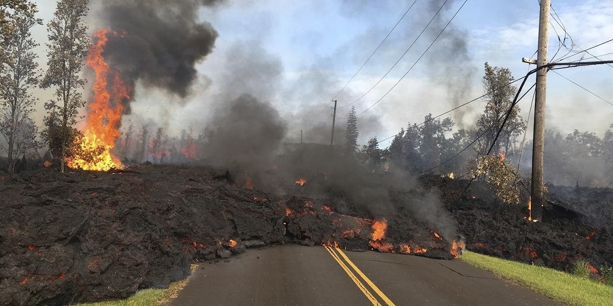VIDEO Láva z havajskej sopky spálila päť domov