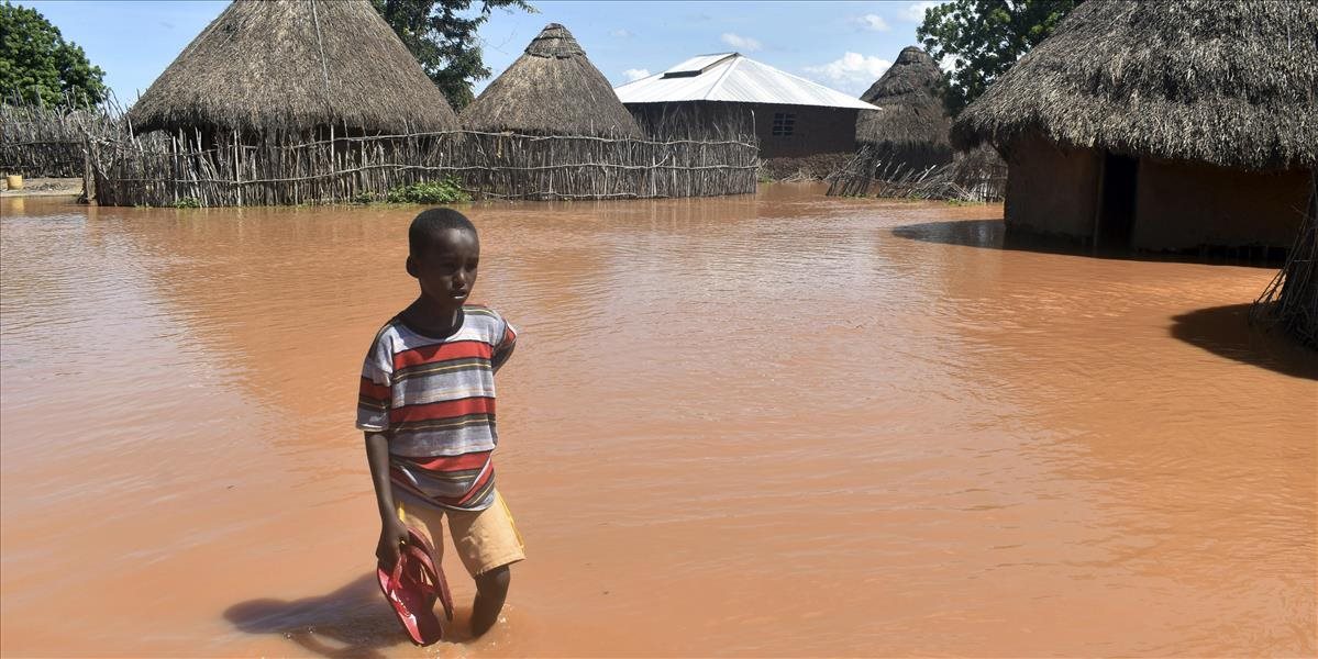 V Keni sa vyliala voda z priehrady, záchranári našli 21 tiel