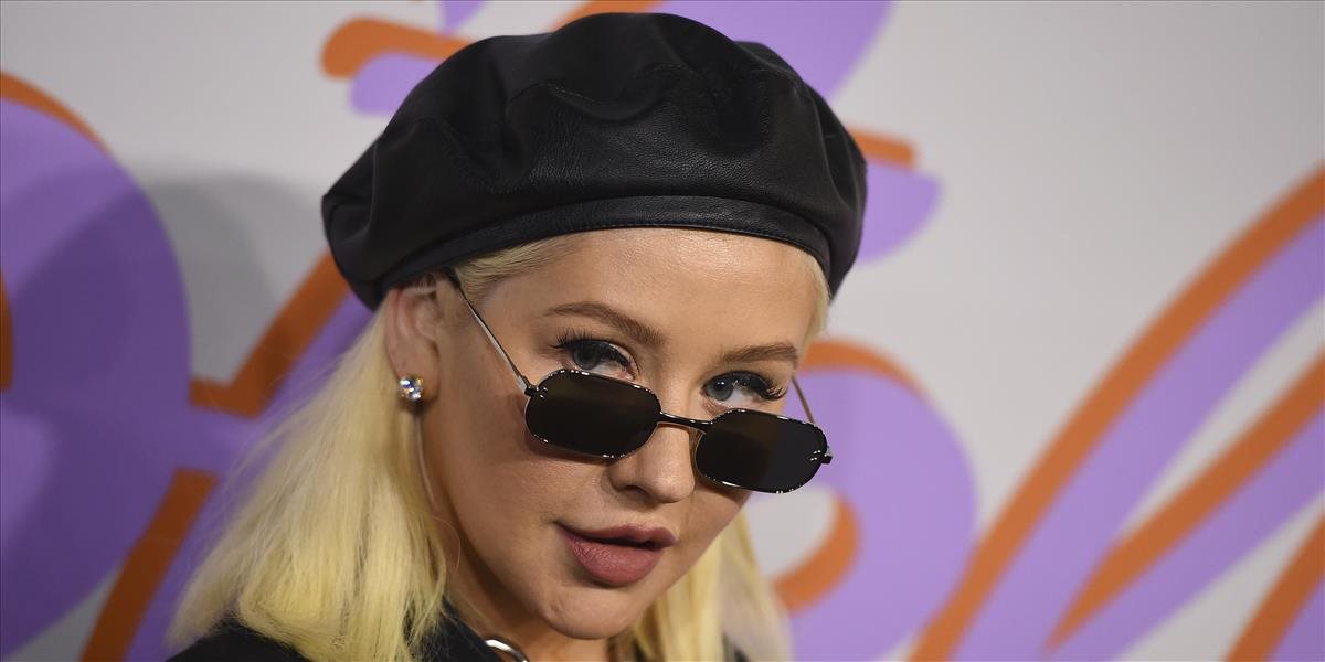 Christina Aguilera zverejnila skladbu Twice
