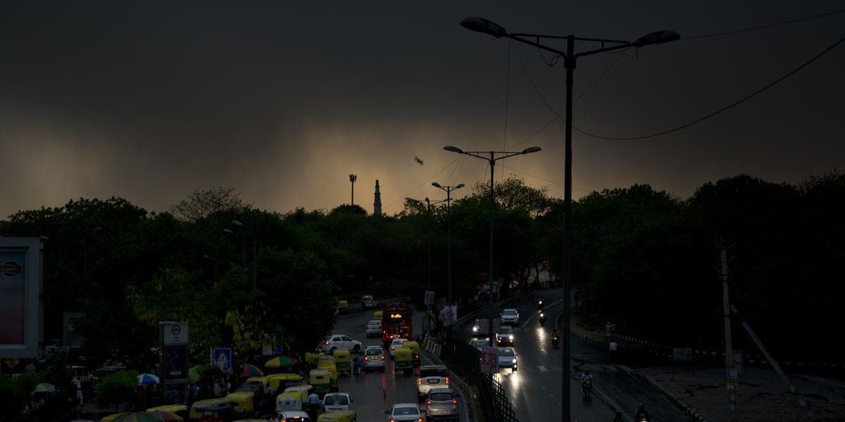 Ničivé búrky v Indii pokračujú: Hlásia 42 obetí