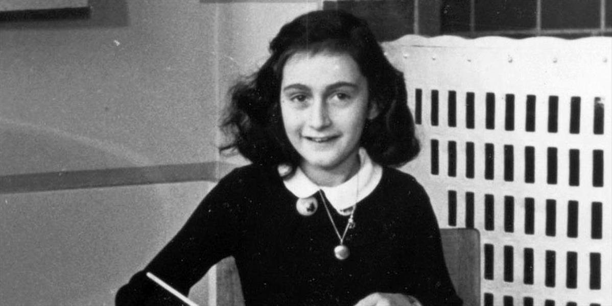 Výskumníci konečne rozlúštili zlepené stránky z Denníka Anny Frankovej! Čo chcela mladá spisovateľka utajiť?