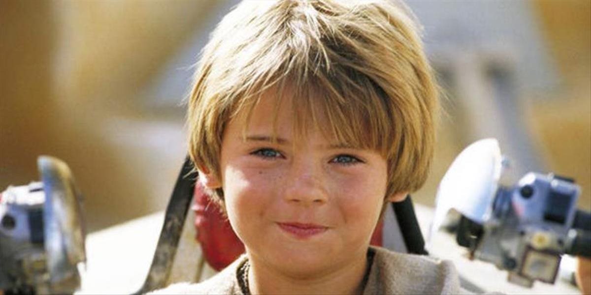 Herec, ktorý stvárnil malého Anakina, má ťažký život aj v reálnom živote