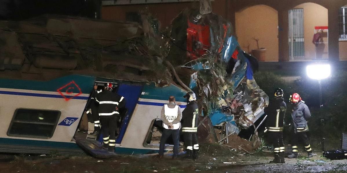FOTO Vlak v Taliansku vrazil do kamióna uviaznutého na koľajach, dvaja ľudia zahynuli